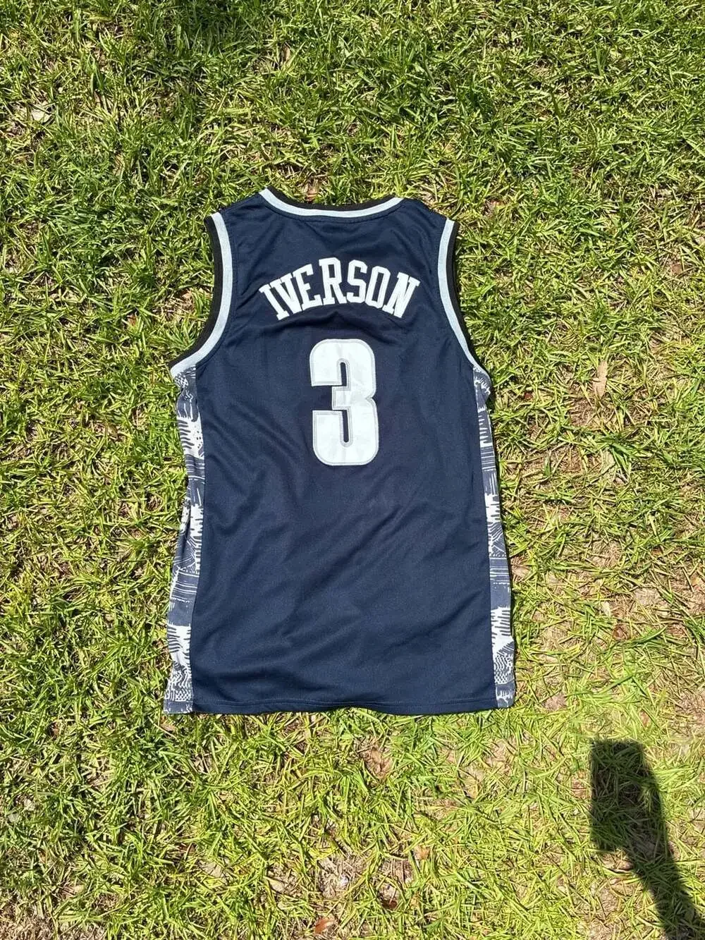 Vintage Nike Georgetown Hoyas Allen Iverson #3 Basketball Jersey Size Medium